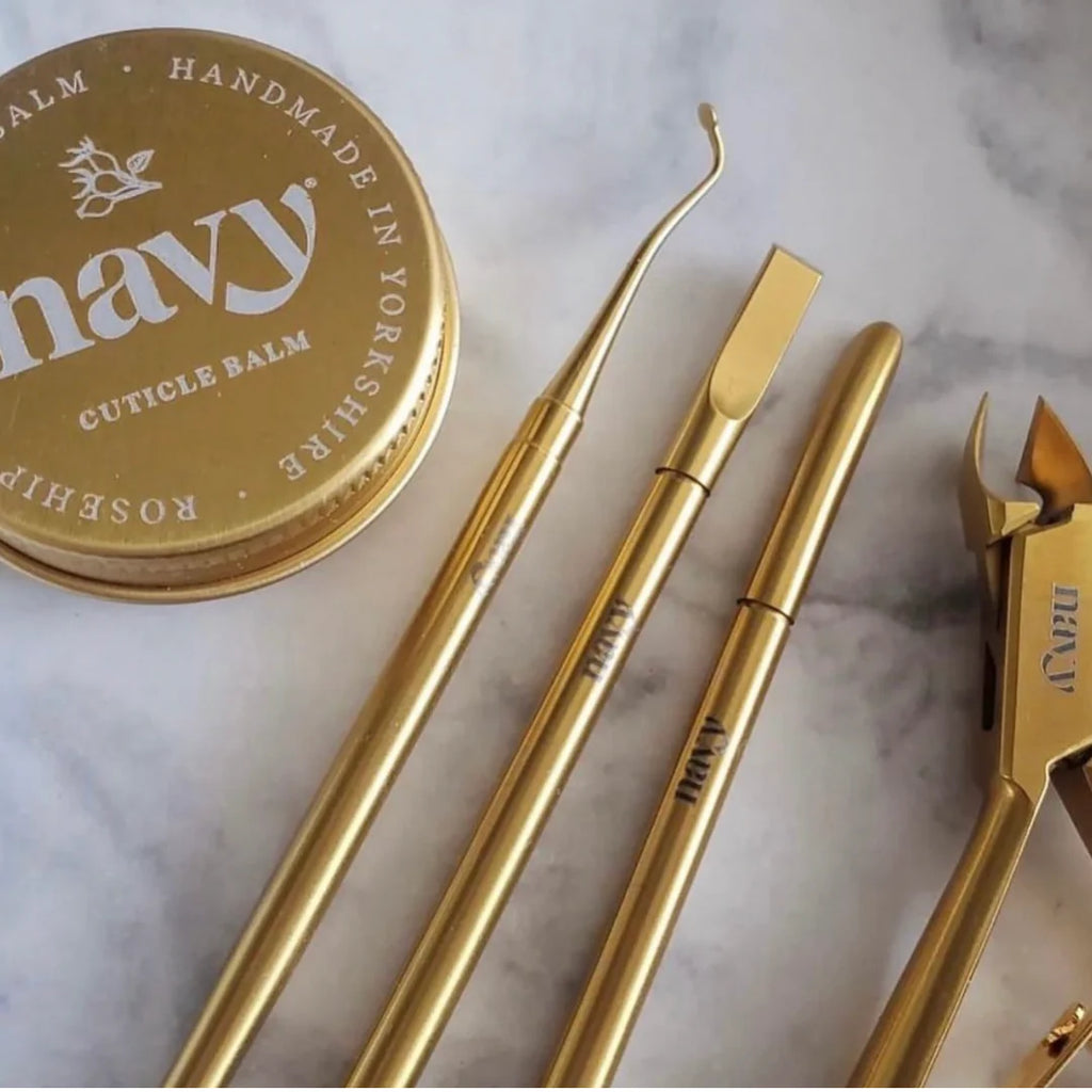 Doris – Award-Winning Curved Manicure Tool